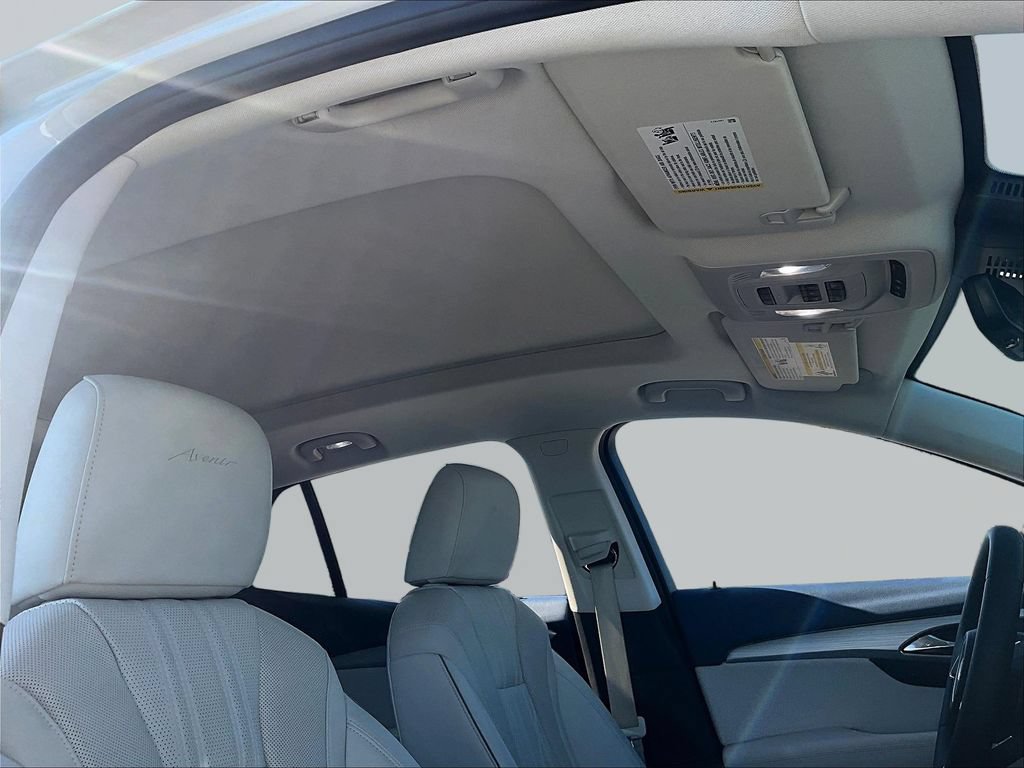 Used 2025 Buick Envision Avenir AWD/4WD image 29