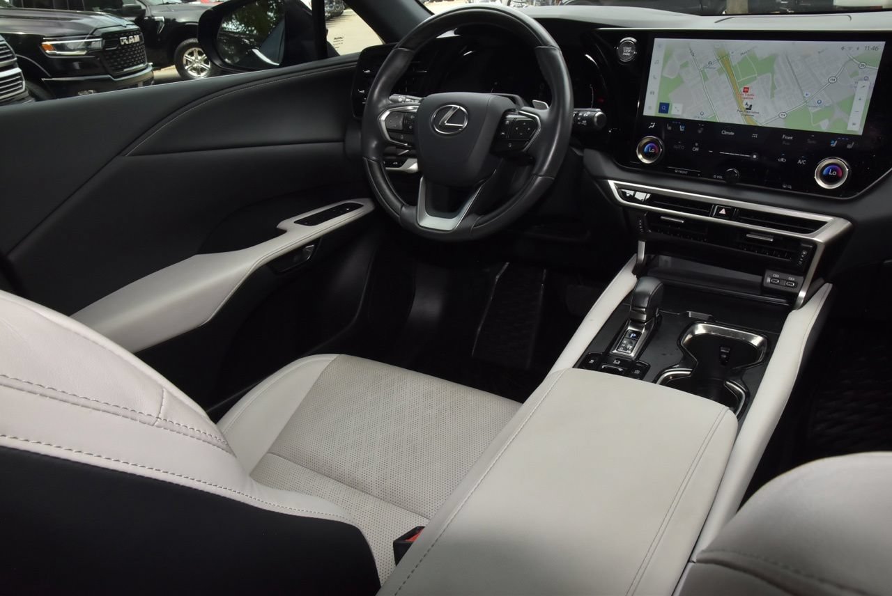Used 2024 Lexus RX 350 Premium Plus w/ Convenience Package FWD image 15