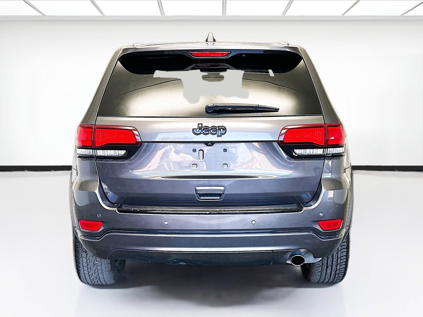 Used 2018 Jeep Grand Cherokee Altitude image 5