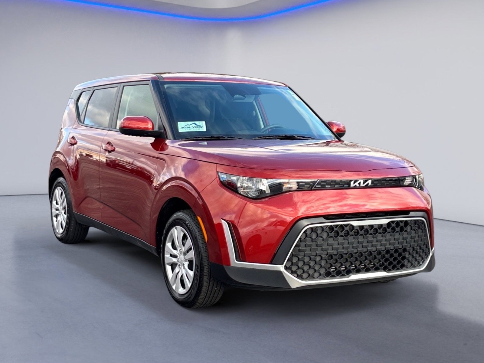 Used 2025 Kia Soul LX image 8