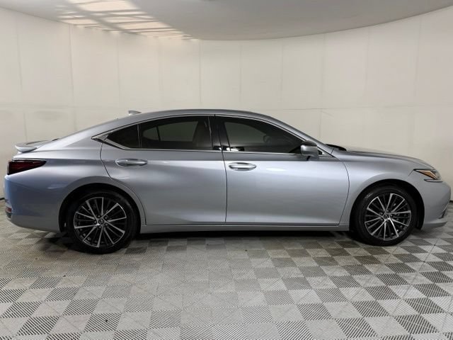 Certified 2025 Lexus ES 300h w/ Premium Package FWD image 10