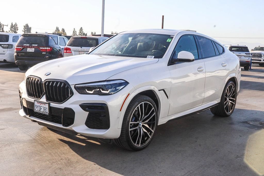 Used 2022 BMW X6 xDrive40i w/ M Sport Package AWD/4WD image 4