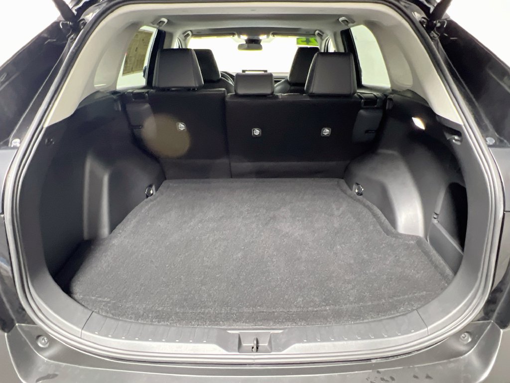 Used 2025 Toyota RAV4 XLE Premium FWD image 31
