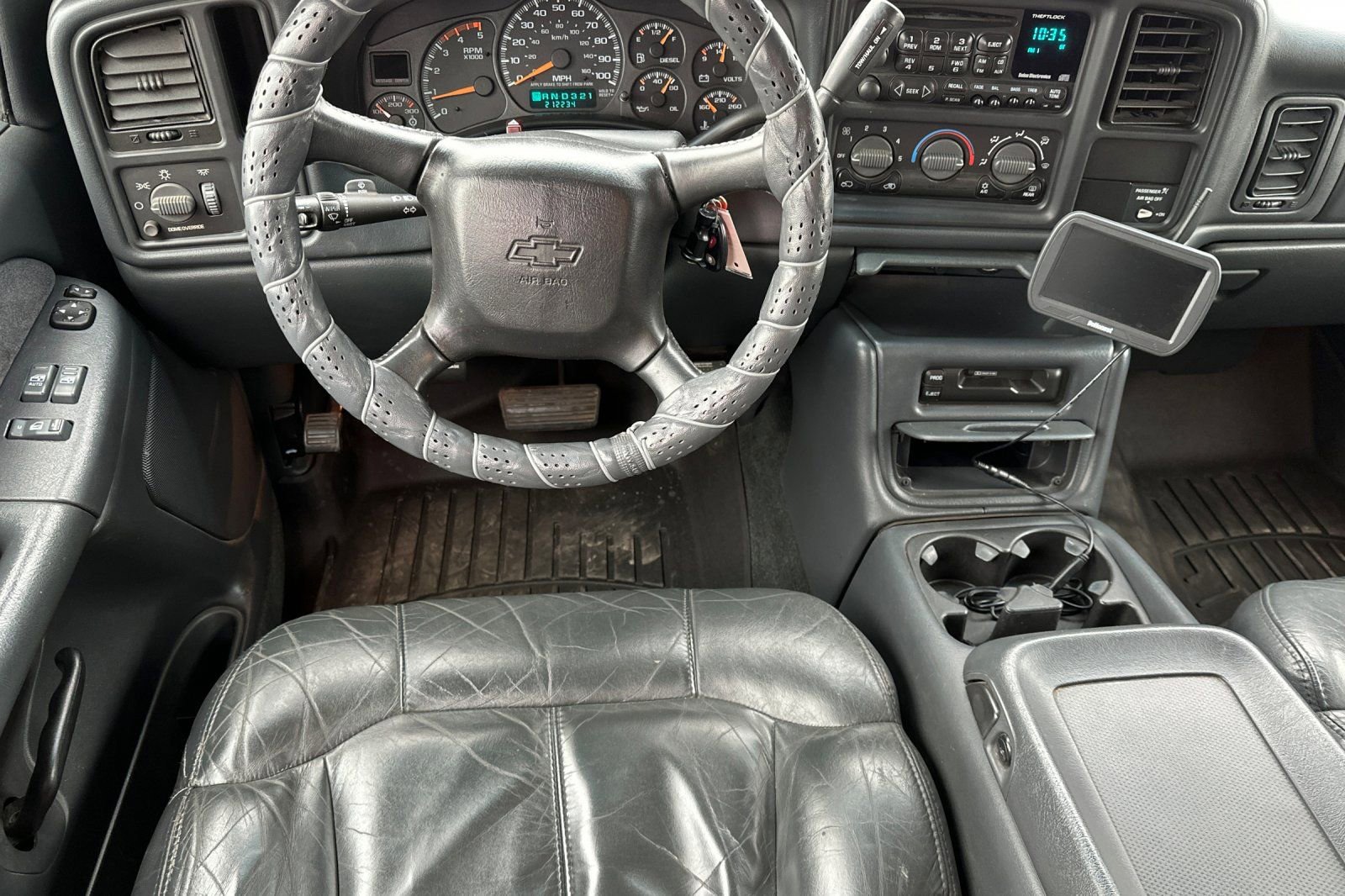 Used 2001 Chevrolet Silverado 2500 LT RWD image 15