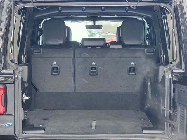 Certified 2022 Jeep Wrangler Unlimited Rubicon 4xe w/ Cold Weather Group image 22