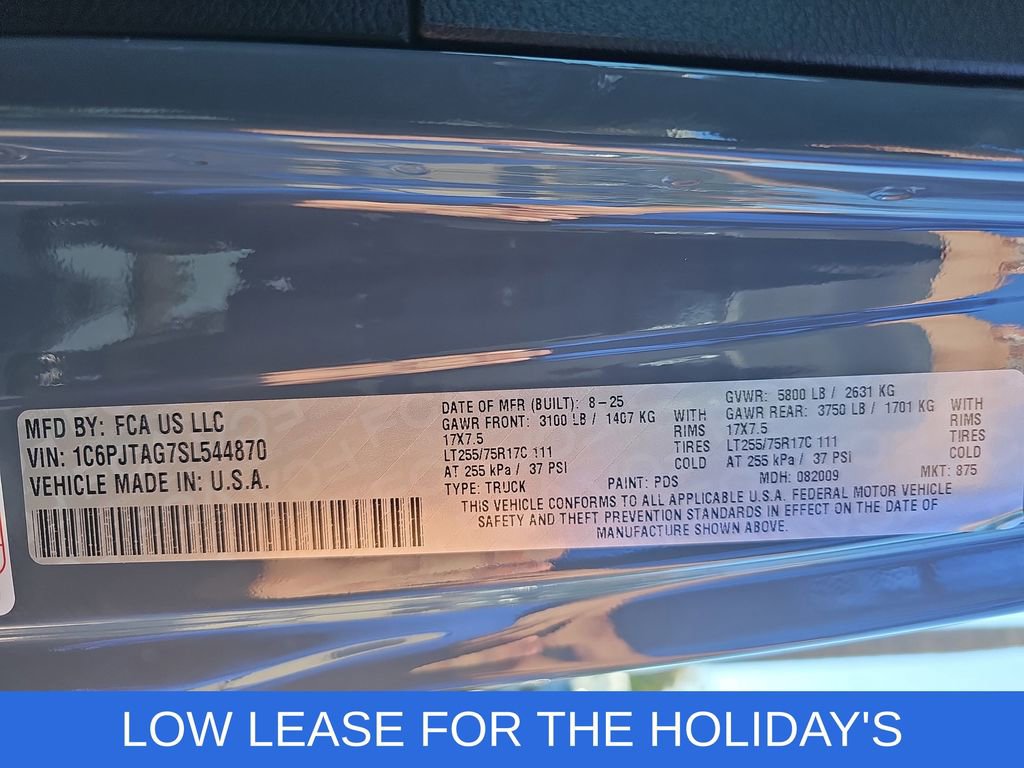 New 2025 Jeep Gladiator Willys image 40