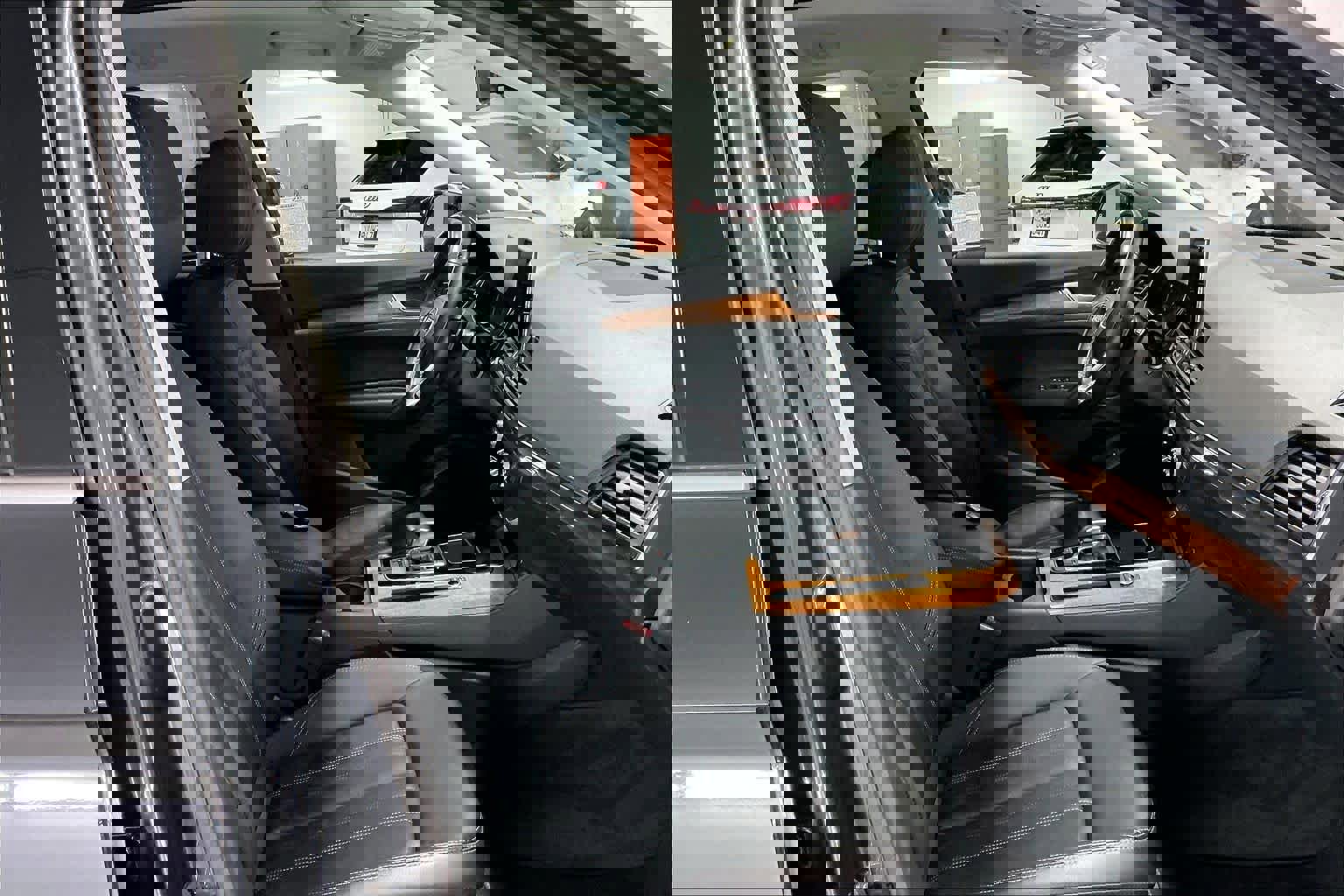 Used 2023 Audi Q5 2.0T Premium w/ Convenience Package image 10