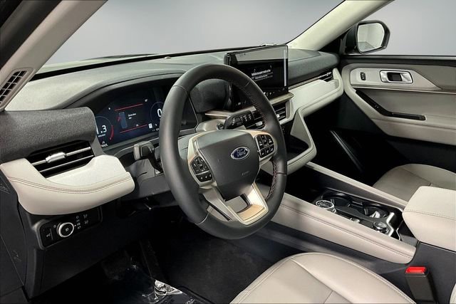 New 2026 Ford Explorer Active image 7