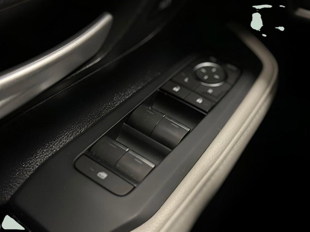 Used 2024 Toyota Grand Highlander XLE image 42