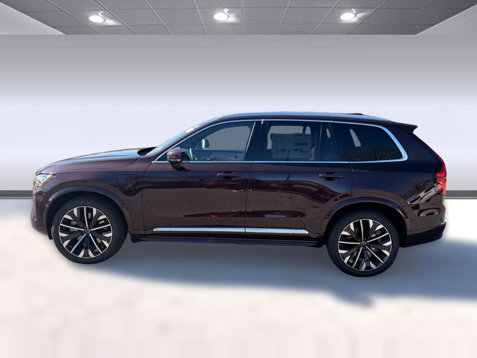 New 2026 Volvo XC90 T8 Plus w/ Protection Package image 2