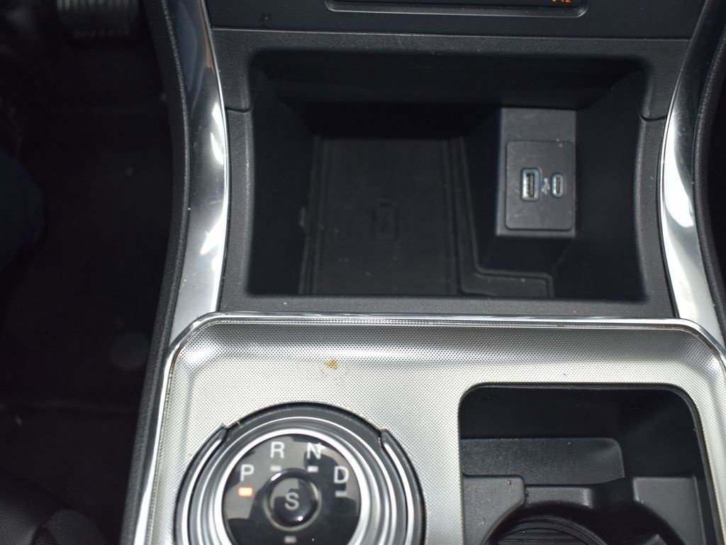 Used 2024 Ford Edge Titanium image 14