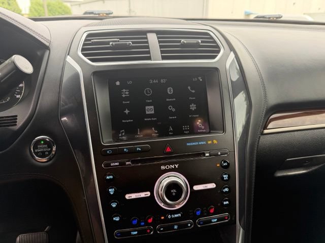 Used 2018 Ford Explorer Platinum AWD/4WD image 18