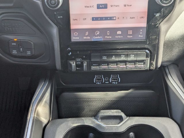 New 2026 RAM 2500 Big Horn AWD/4WD image 19