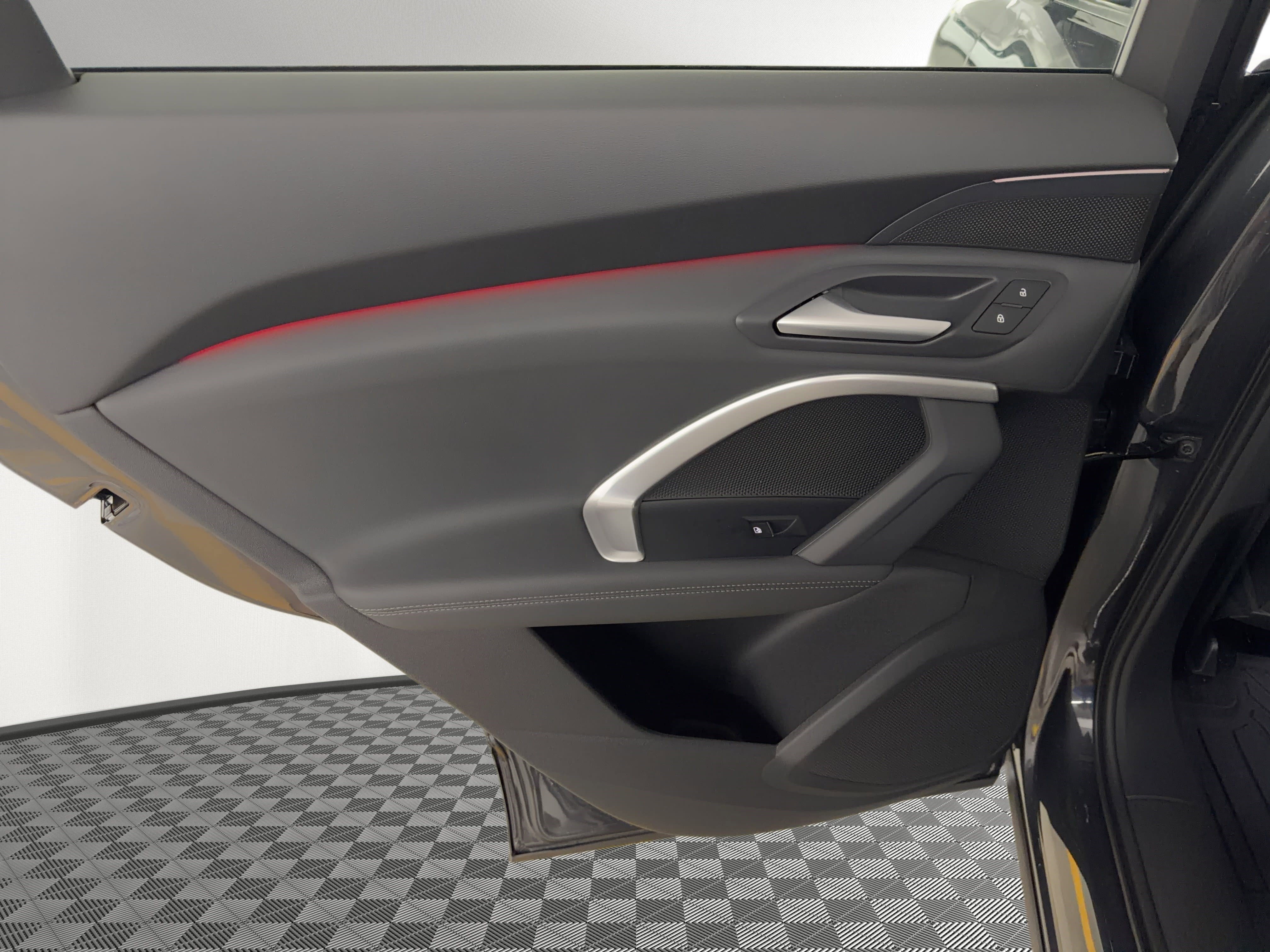 New 2026 Audi Q5 Premium image 17