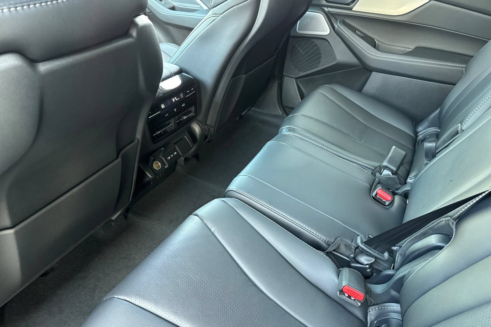 New 2026 Acura MDX w/ Technology Package AWD/4WD image 12