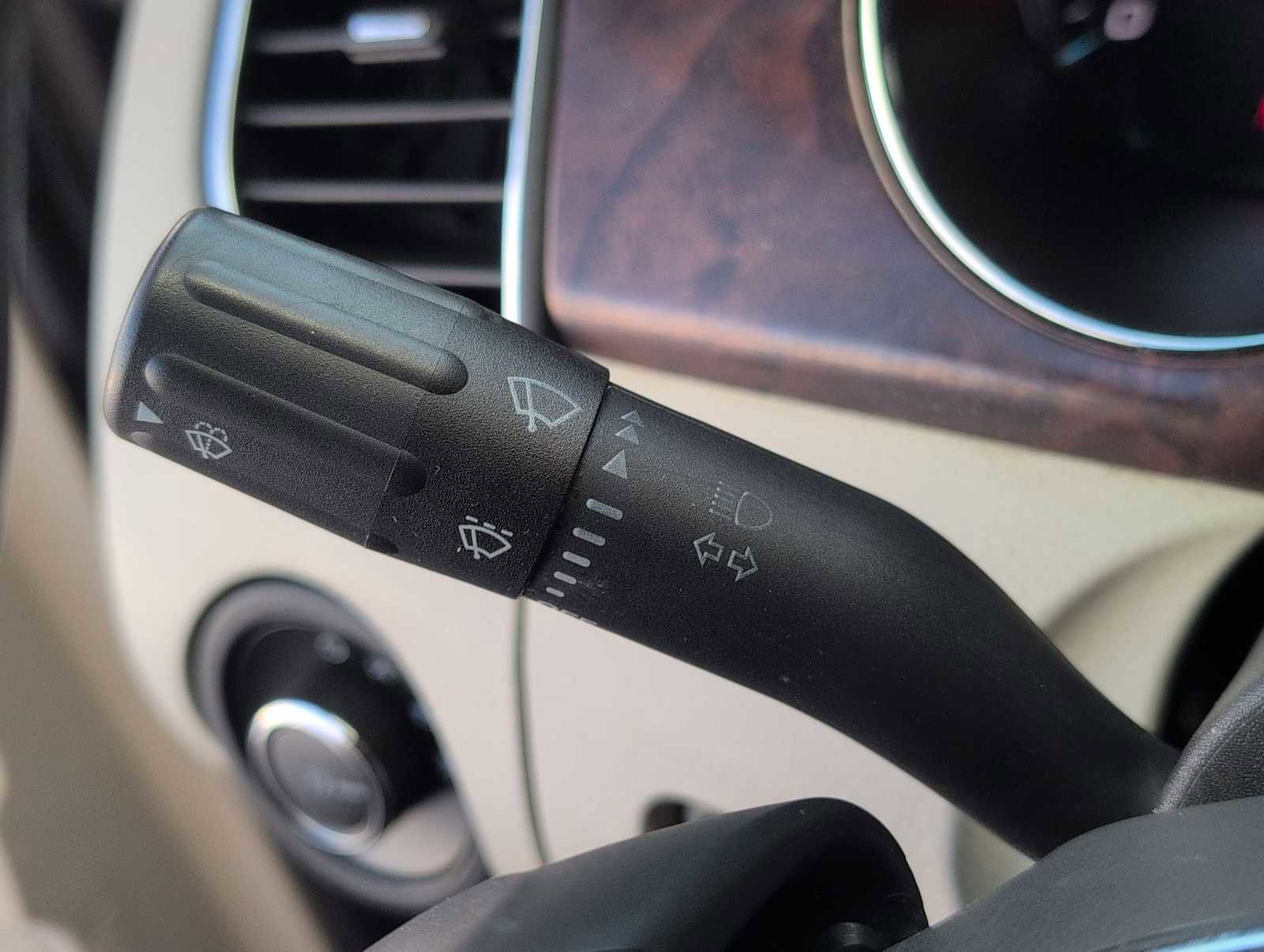 Used 2012 Ford Taurus SEL image 27