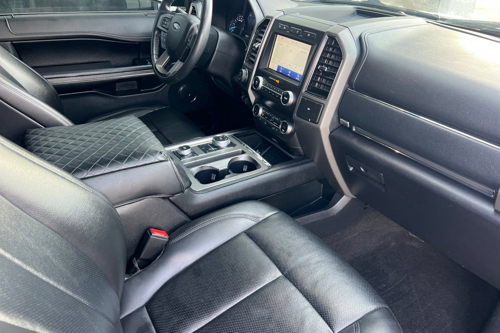 Used 2020 Ford Expedition XLT w/ Equipment Group 202A image 17