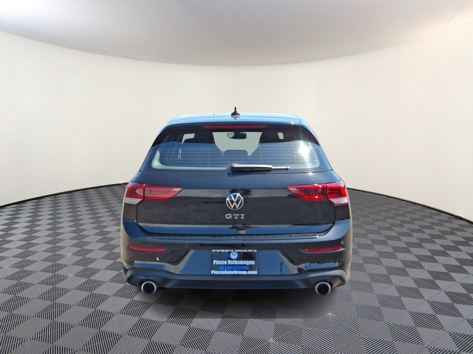 Used 2024 Volkswagen GTI SE FWD image 6