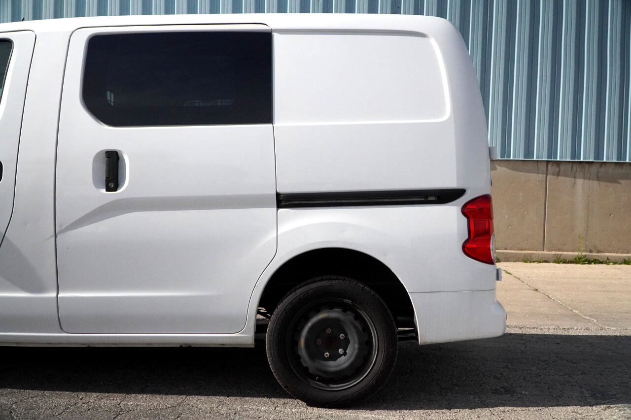 Used 2020 Nissan NV200 SV w/ Sliding Glass Door Package image 14
