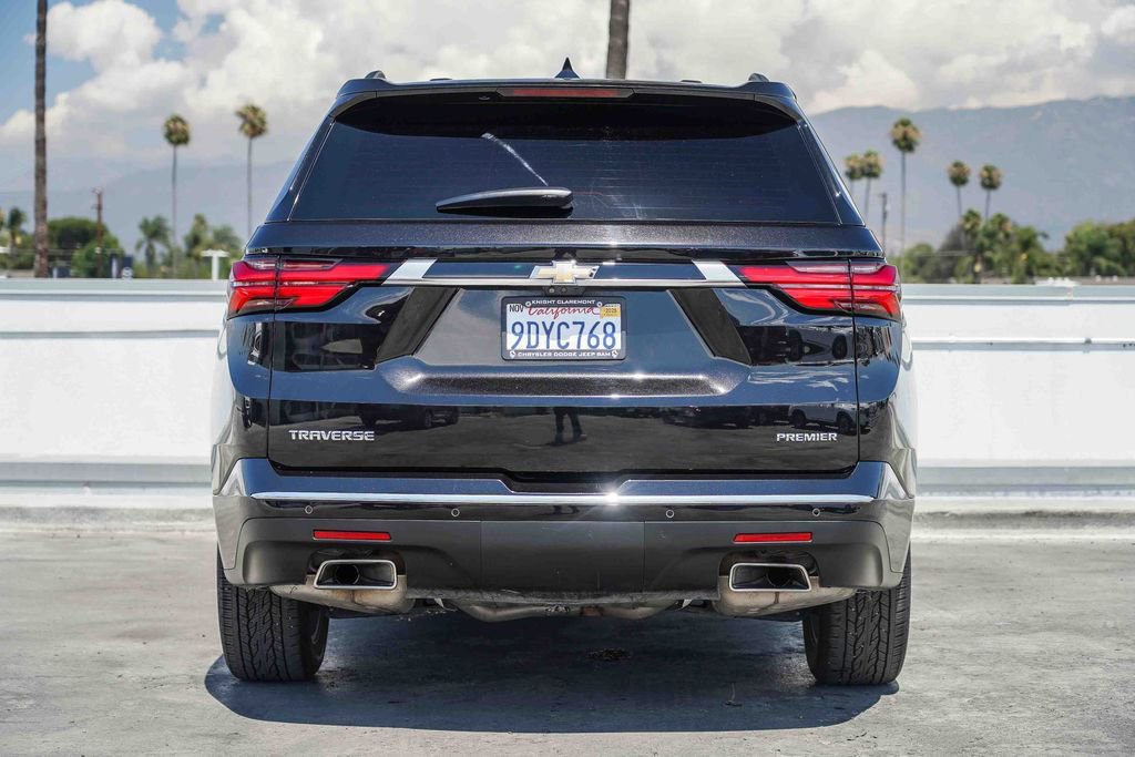 Used 2023 Chevrolet Traverse Premier image 8