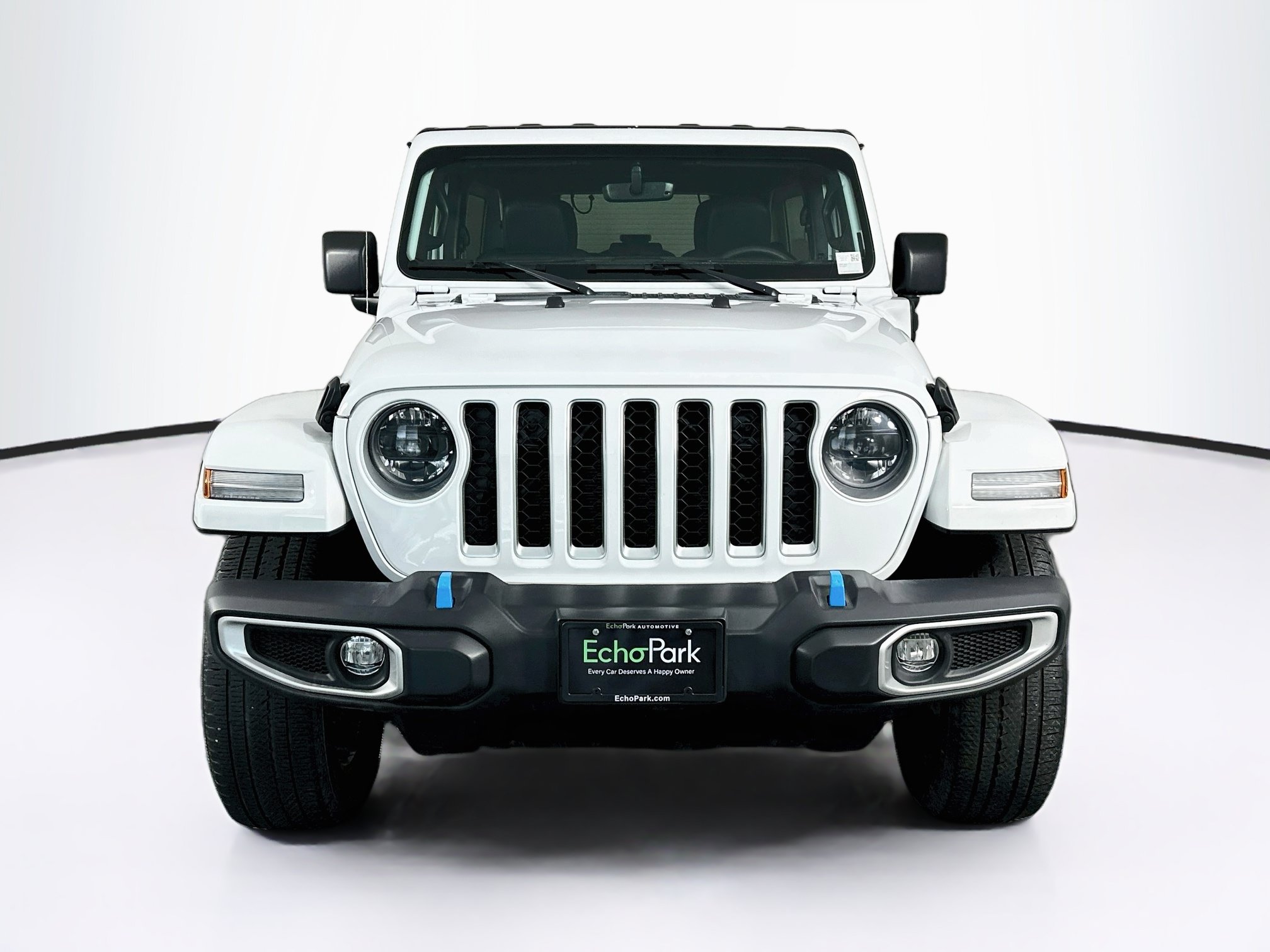 Used 2023 Jeep Wrangler Unlimited Sahara w/ Cold Weather Group AWD/4WD image 2
