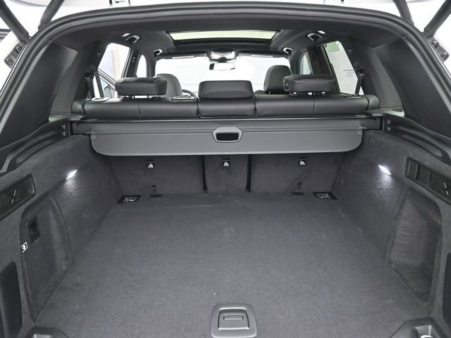 New 2026 BMW X5 sDrive40i w/ M Sport Package image 16