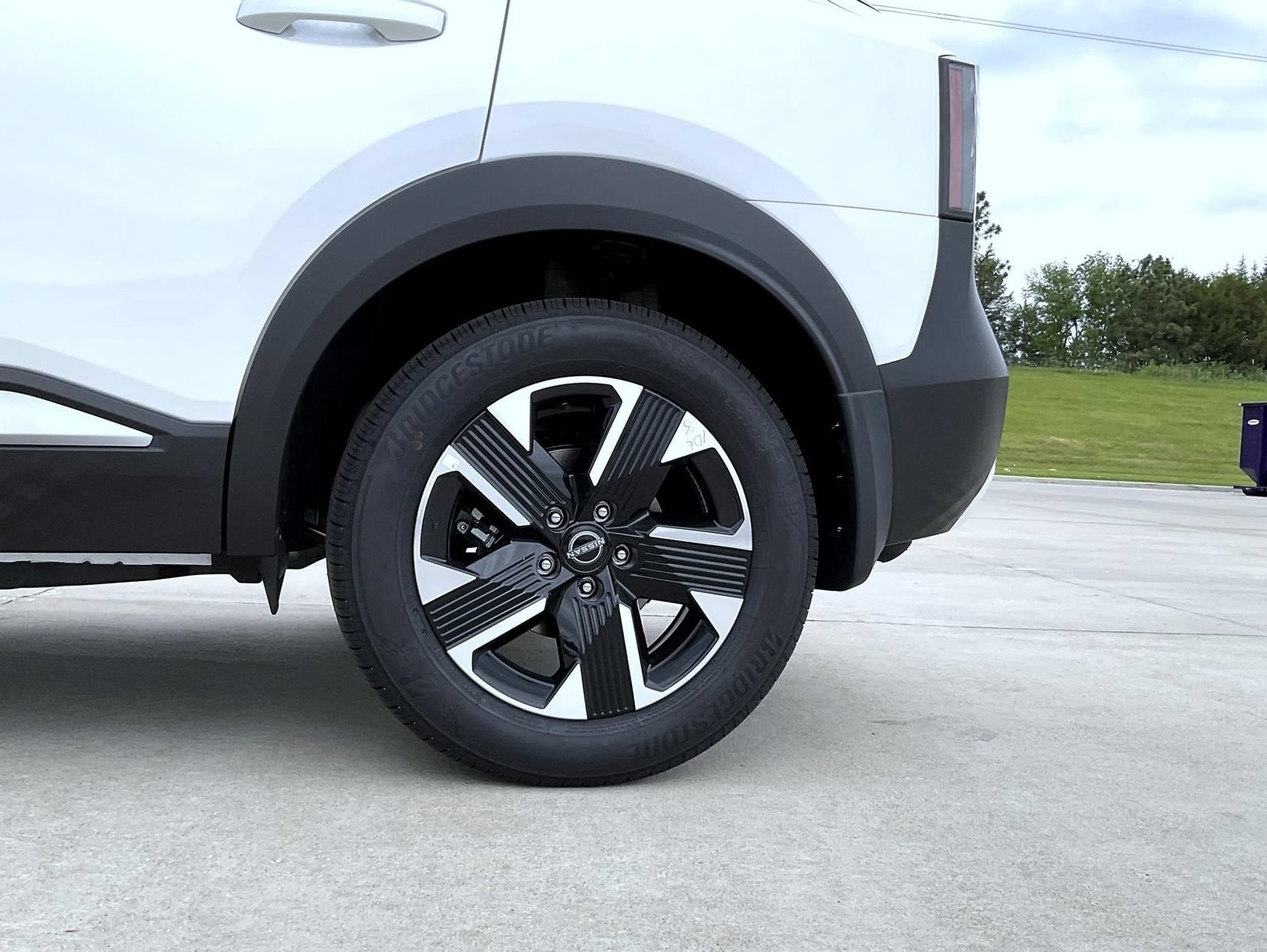 New 2026 Nissan Kicks SV AWD/4WD image 23