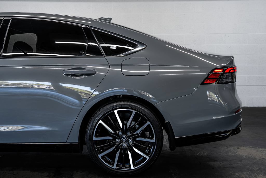 Used 2024 Honda Accord Touring image 13