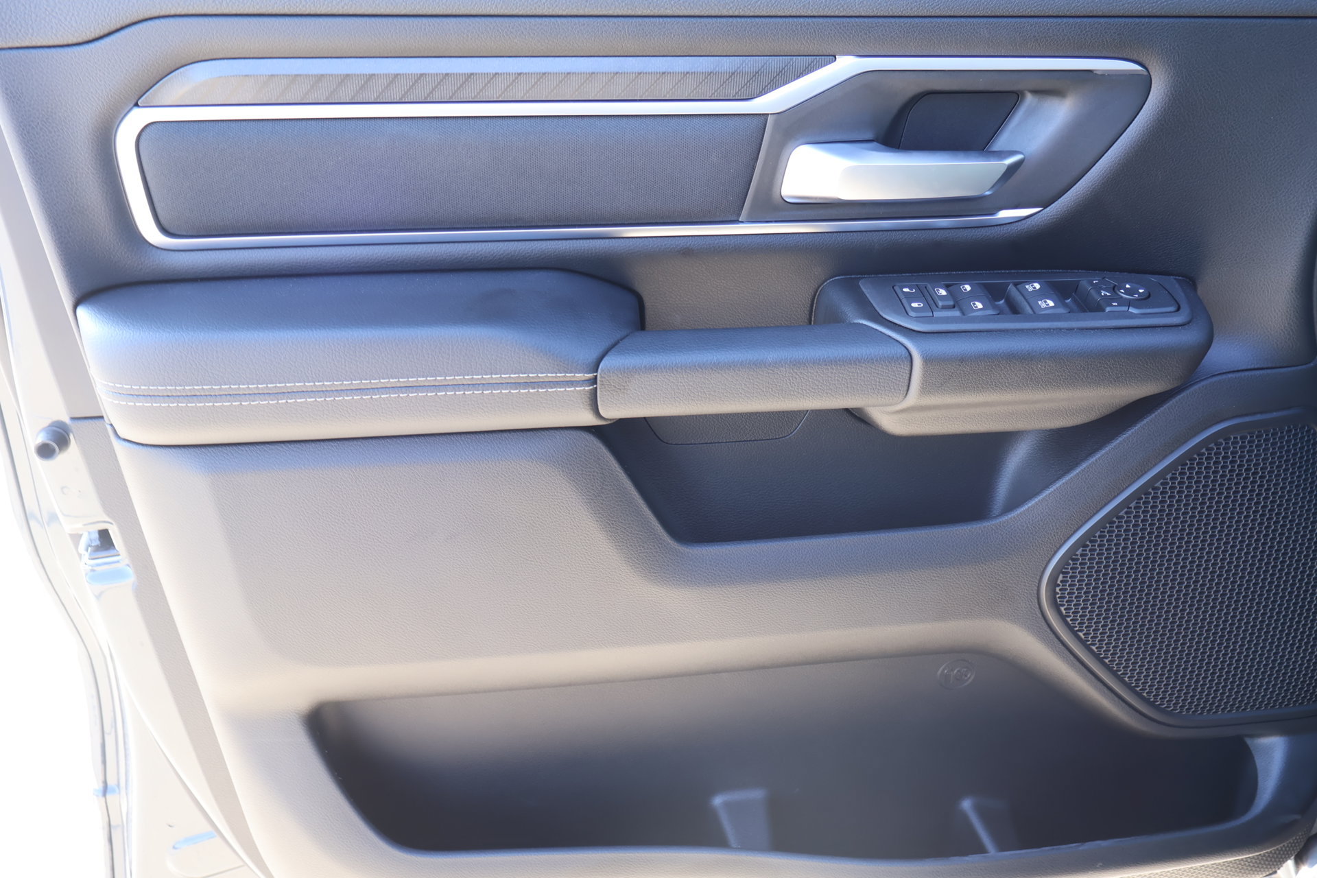 New 2026 RAM 1500 Lone Star AWD/4WD image 16