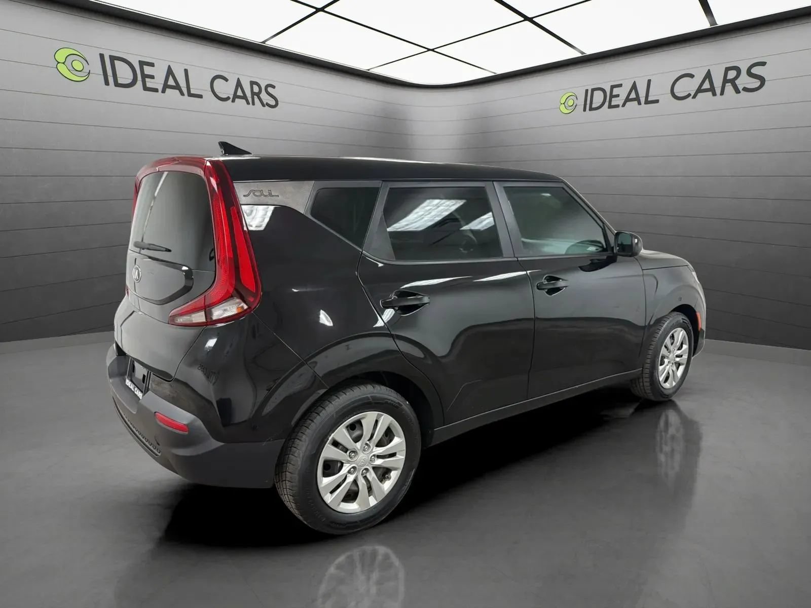 Used 2021 Kia Soul LX FWD image 5