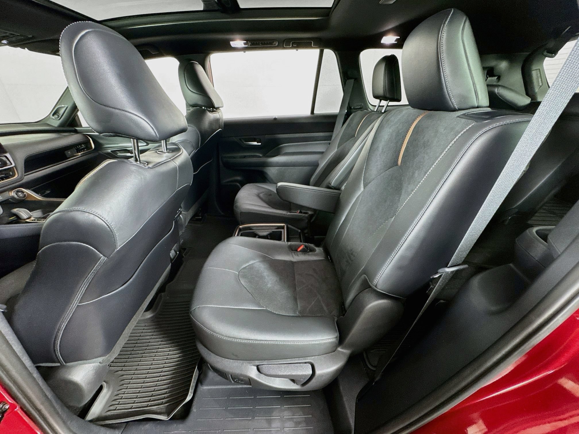 Certified 2025 Toyota Grand Highlander AWD Hybrid image 18