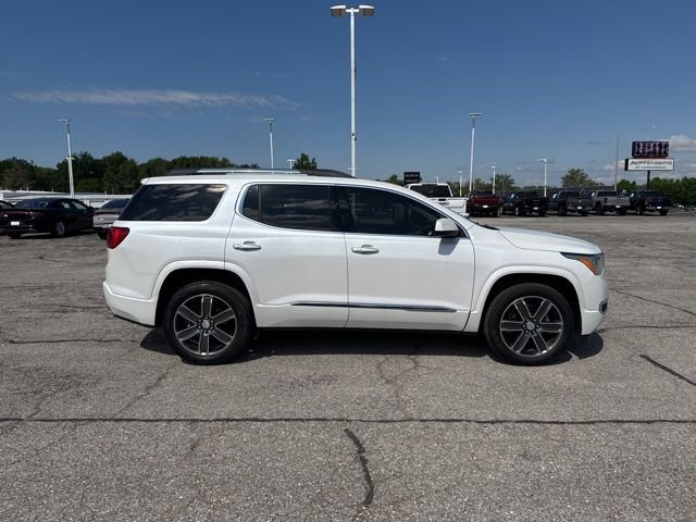 Used 2019 GMC Acadia Denali w/ Technology Package FWD image 6