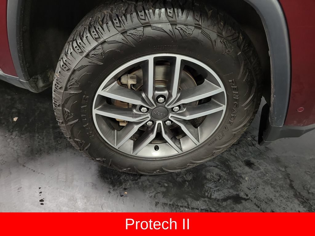 Used 2020 Jeep Grand Cherokee Limited AWD/4WD image 11