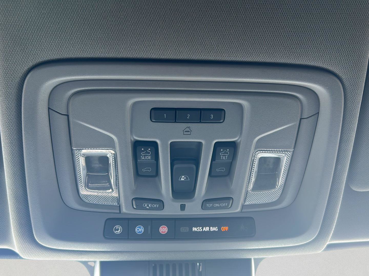 Used 2022 GMC Sierra 1500 Denali AWD/4WD image 15