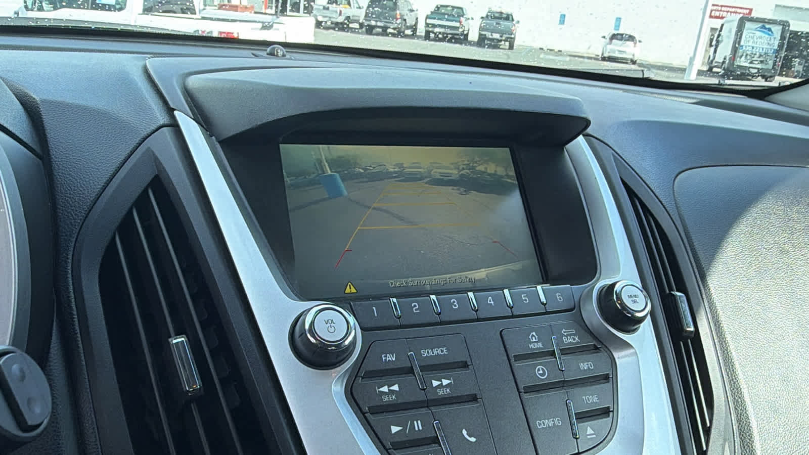 Used 2015 Chevrolet Equinox LT image 16