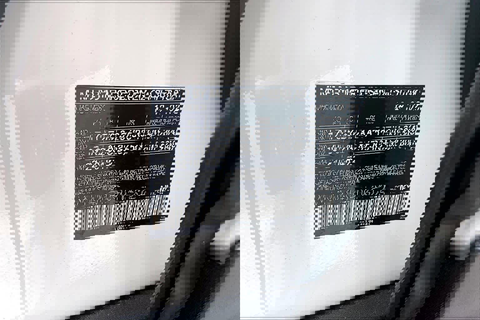 New 2026 Mercedes-Benz GLB 250 image 21