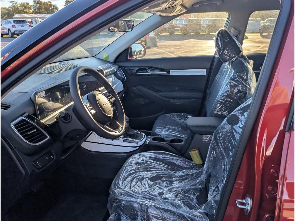New 2026 Kia Seltos S image 14