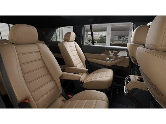 New 2026 Mercedes-Benz GLS 450 4MATIC image 5