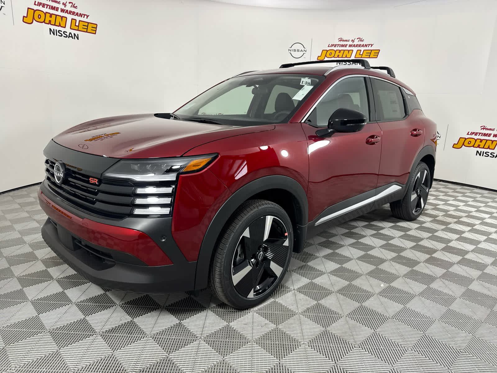 New 2026 Nissan Kicks SR image 1