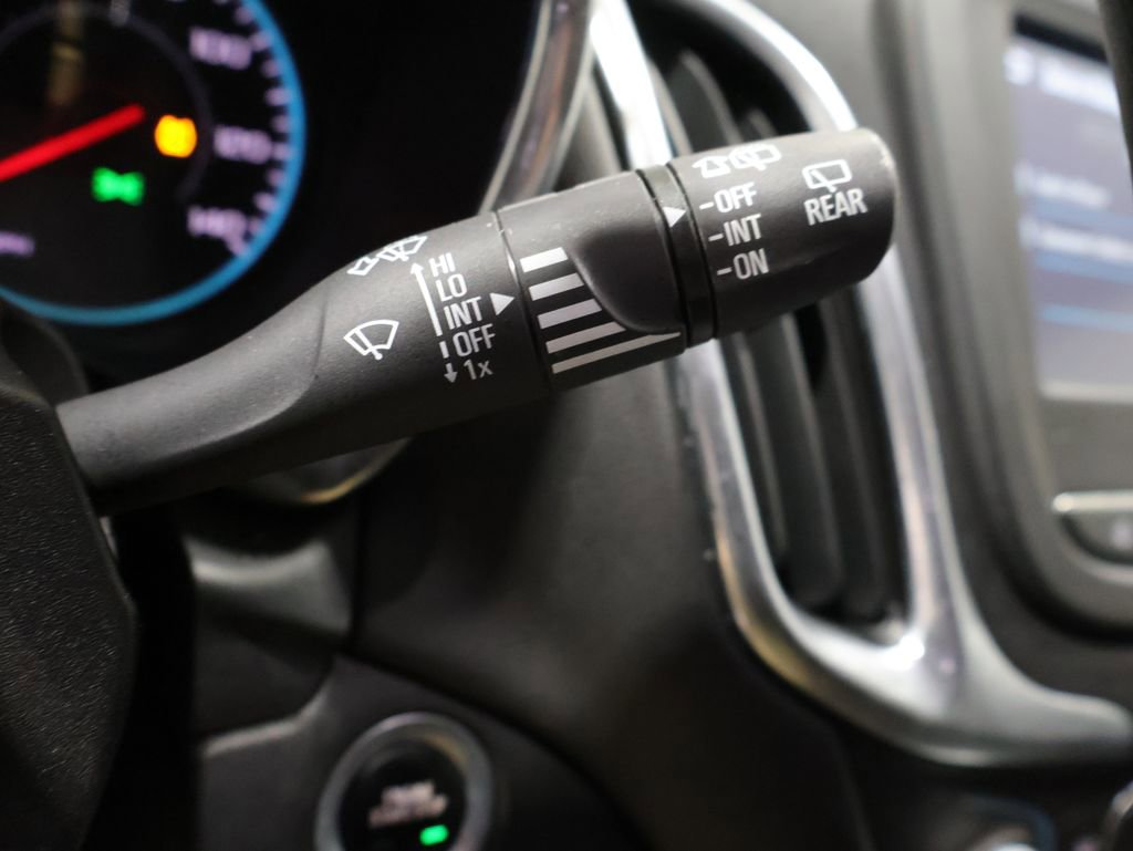 Used 2018 Chevrolet Equinox LT FWD image 36