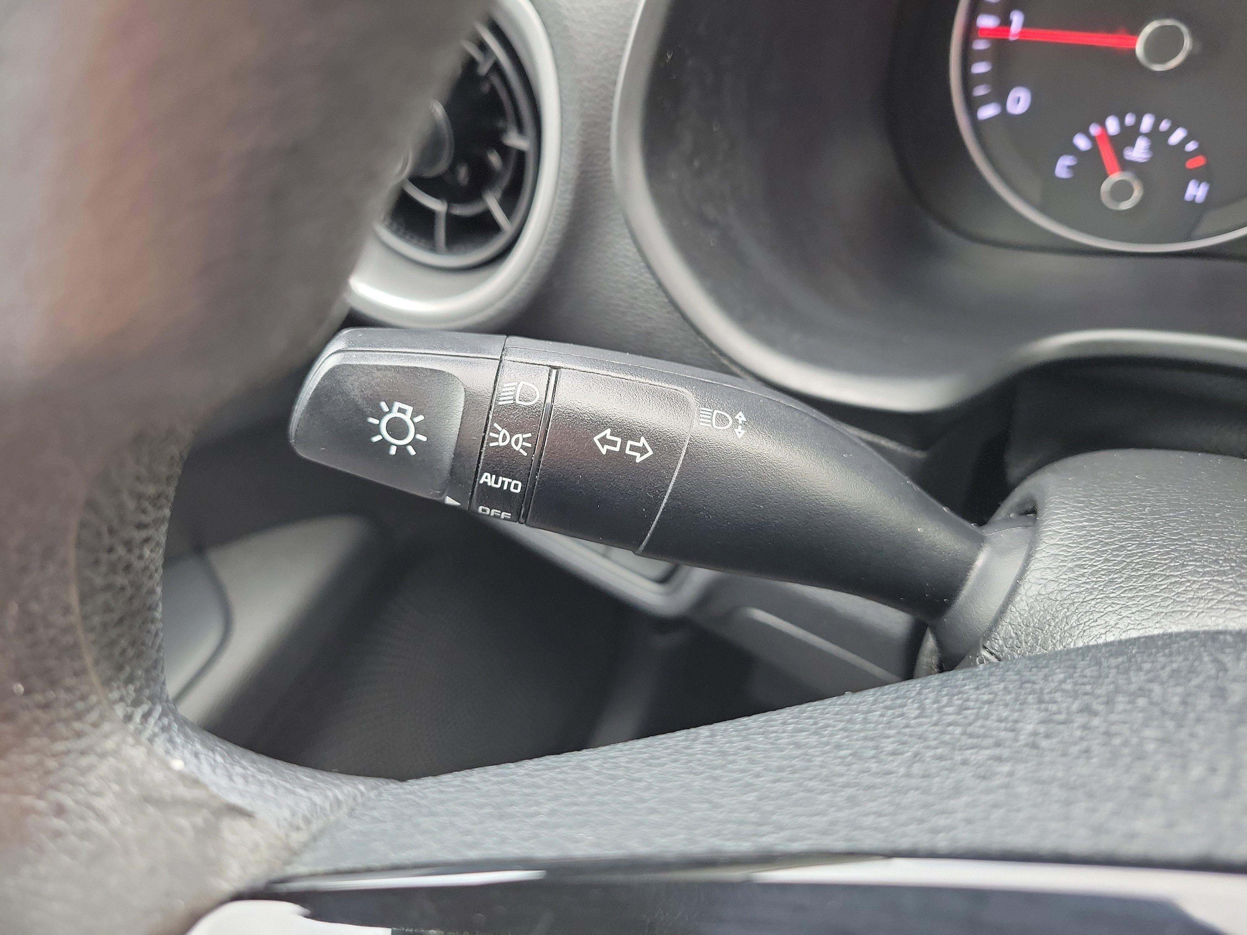 Used 2021 Kia Forte LXS image 28