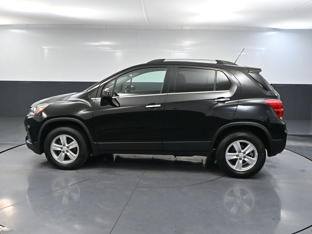 Used 2020 Chevrolet Trax LT w/ LT Convenience Package AWD/4WD image 9