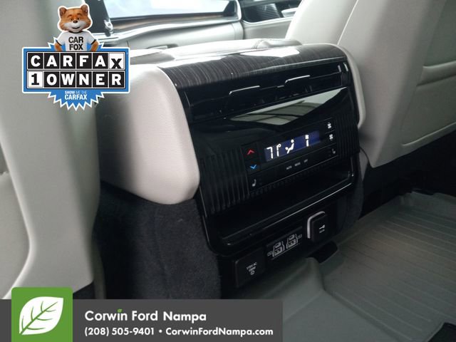 Used 2022 Jeep Wagoneer Series III w/ Premium Group I image 26