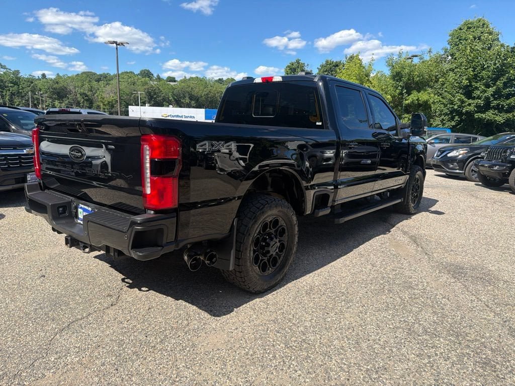 Used 2023 Ford F250 Lariat w/ Black Appearance Package AWD/4WD image 7