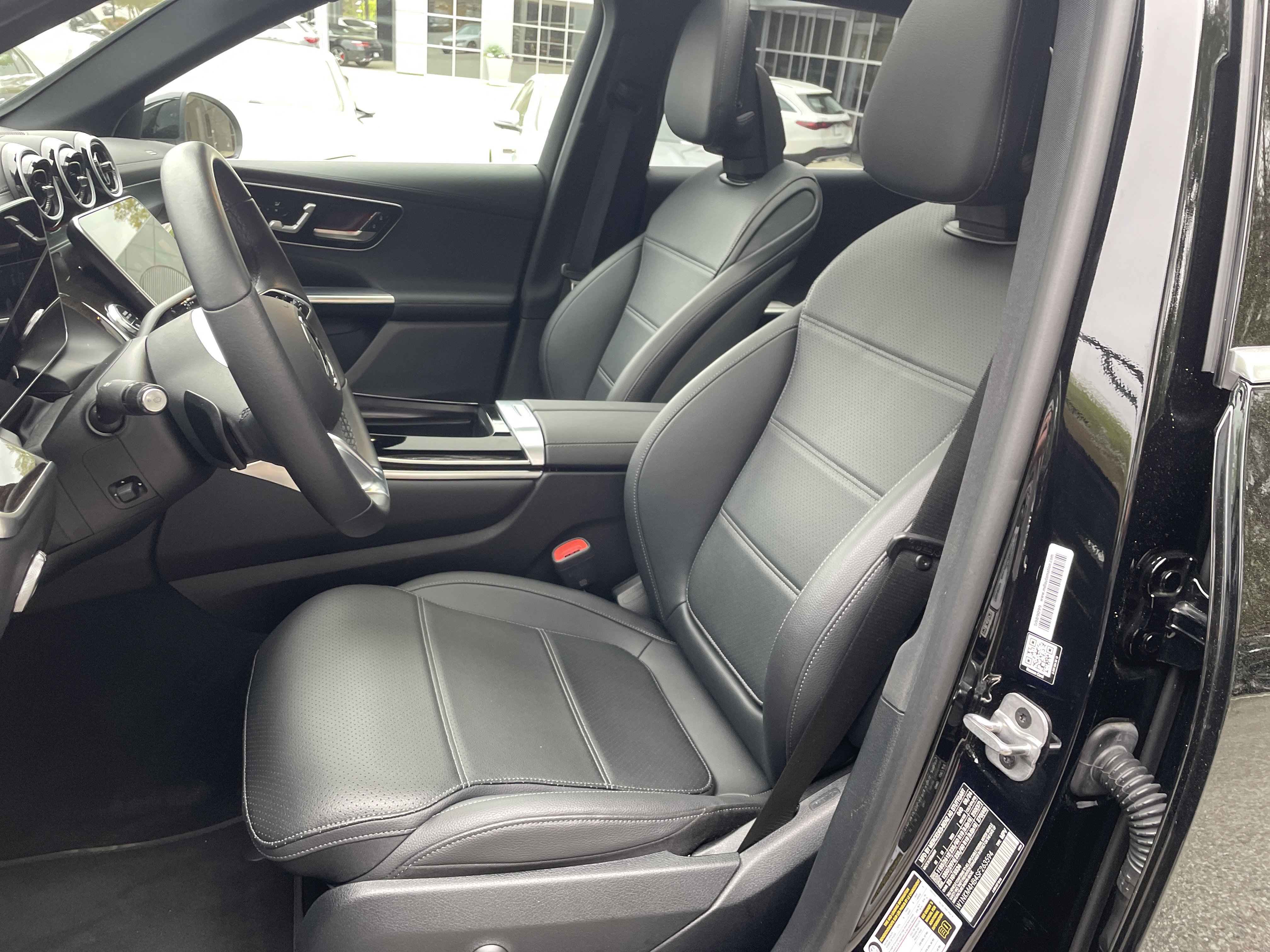 Certified 2025 Mercedes-Benz GLC 300 4MATIC image 22