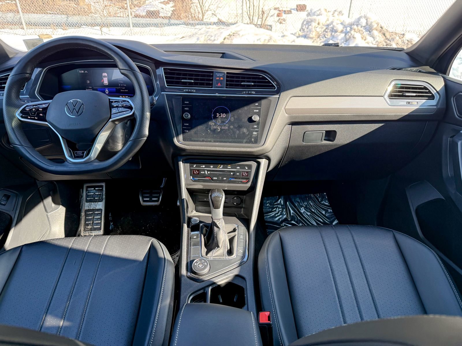 Used 2024 Volkswagen Tiguan SE R-Line image 28