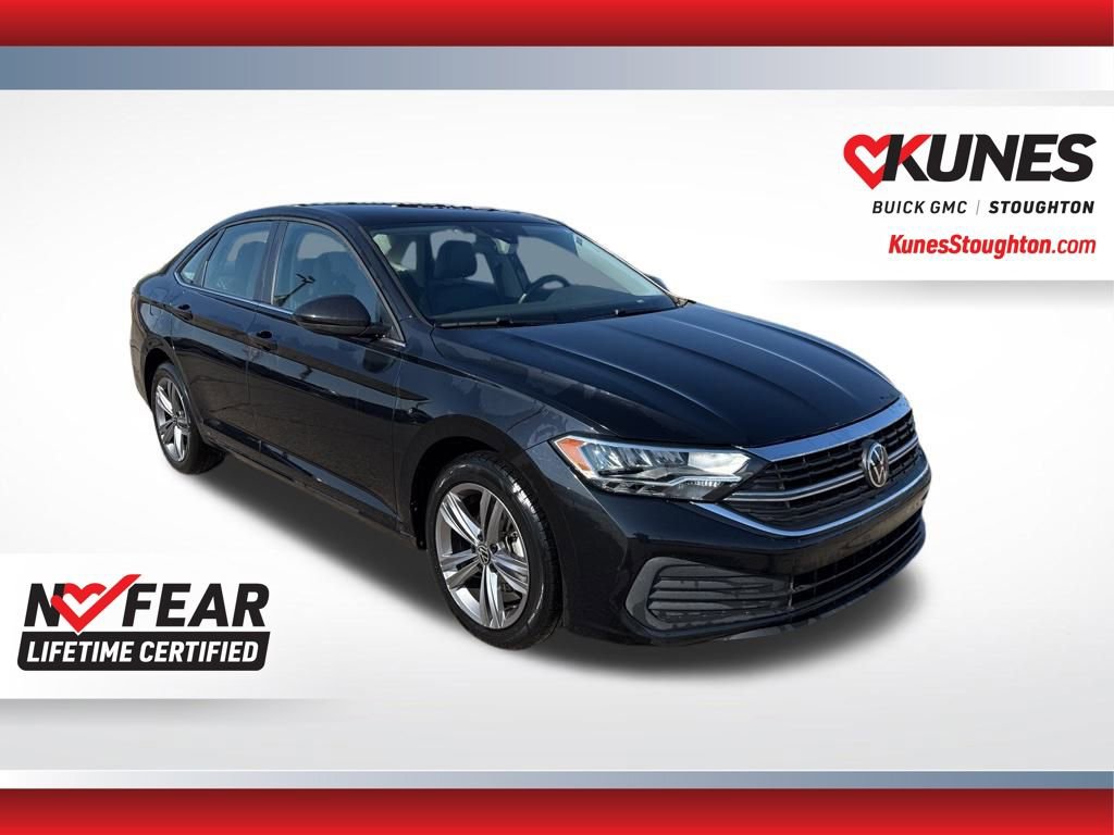 Used 2024 Volkswagen Jetta SE image 3