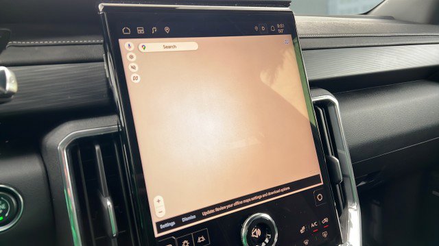 Used 2025 GMC Acadia Elevation image 17