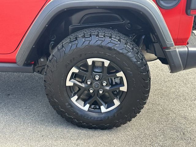 Certified 2025 Jeep Wrangler Unlimited Rubicon 4xe w/ Safety Group image 19