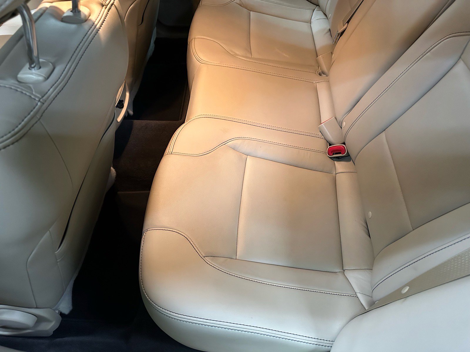 Used 2018 Ford Taurus SEL image 27